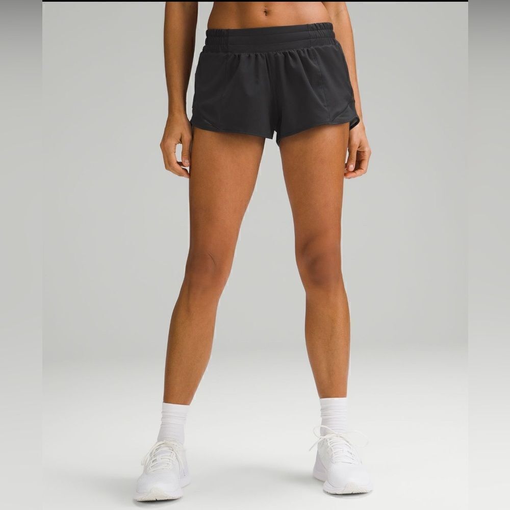 Hotty Hot LR Short 2.5" *Lined brand new with tags size 8